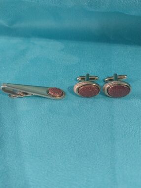 Vintage Speidel Matching Goldtone w/Metallic Accent Stones Tie Clip & Cufflinks